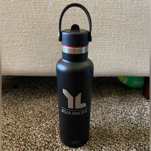 Simple Modern Stainless Steel Insulated 20oz Water Bottle - “Asia Pacific” Logo